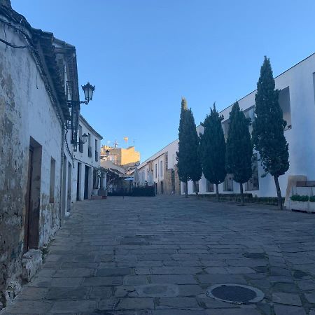 Hostal Poeta Machado Baeza Exterior foto